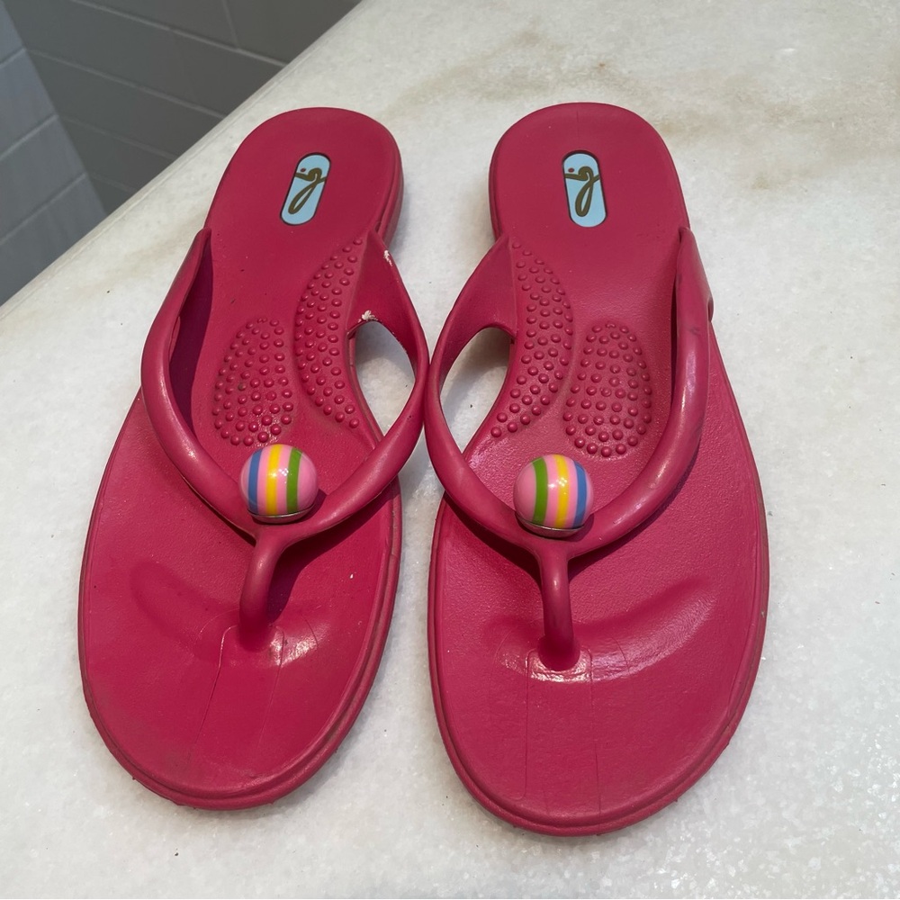 Pink Flip Flops with Rainbow Beach Ball Bead